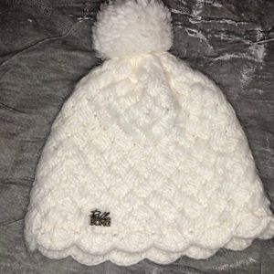 White Billabong beanie with pom pom!